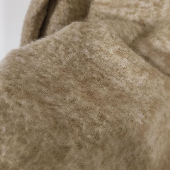 Vintage Neutral Wool Sweater Made in Hong Kong - Picture 6 of 7